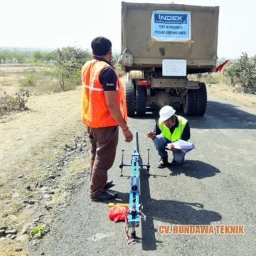 Pengujian Kekuatan Struktur Perkerasan Permukaan Jalan Berdasarkan Lendutan