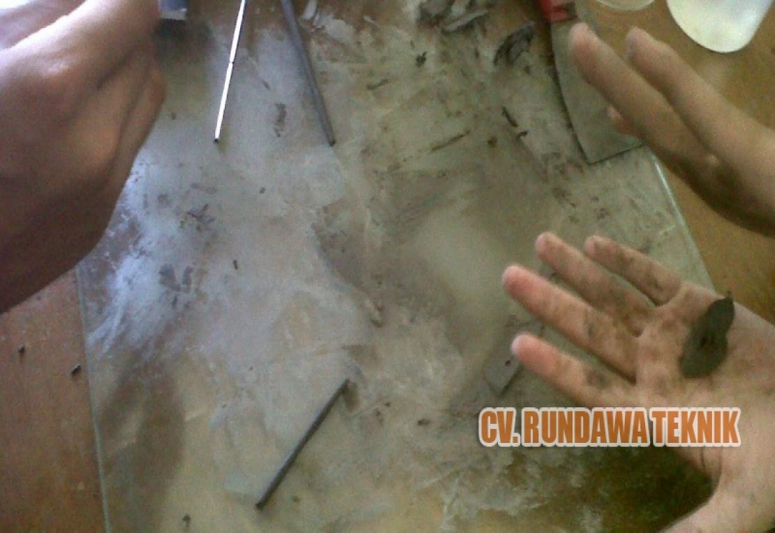 Cara Menentukan Batas Plastis Suatu Tanah atau Batas Besarnya Kadar Air 